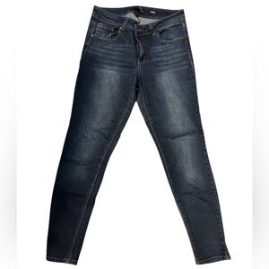 1822 Denim Dark Wash Skinny Jeans
